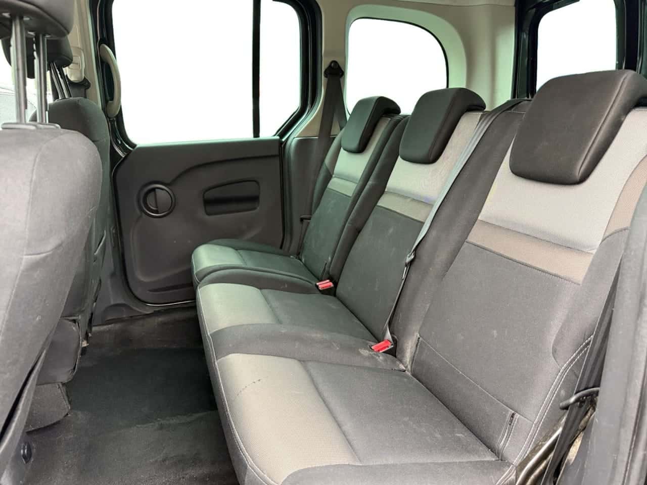 Renault Kangoo Combi Extrem M1 Af Blue dCi 70 kW 95 CV — foto 16 de 22