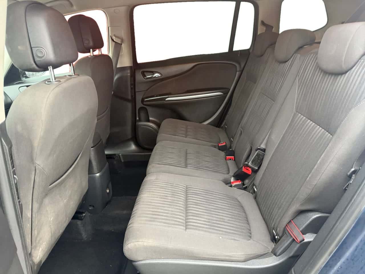 Opel Zafira Tourer 2.0 CDTi 130 CV SS Ecoflex Excellence — foto 13 de 19