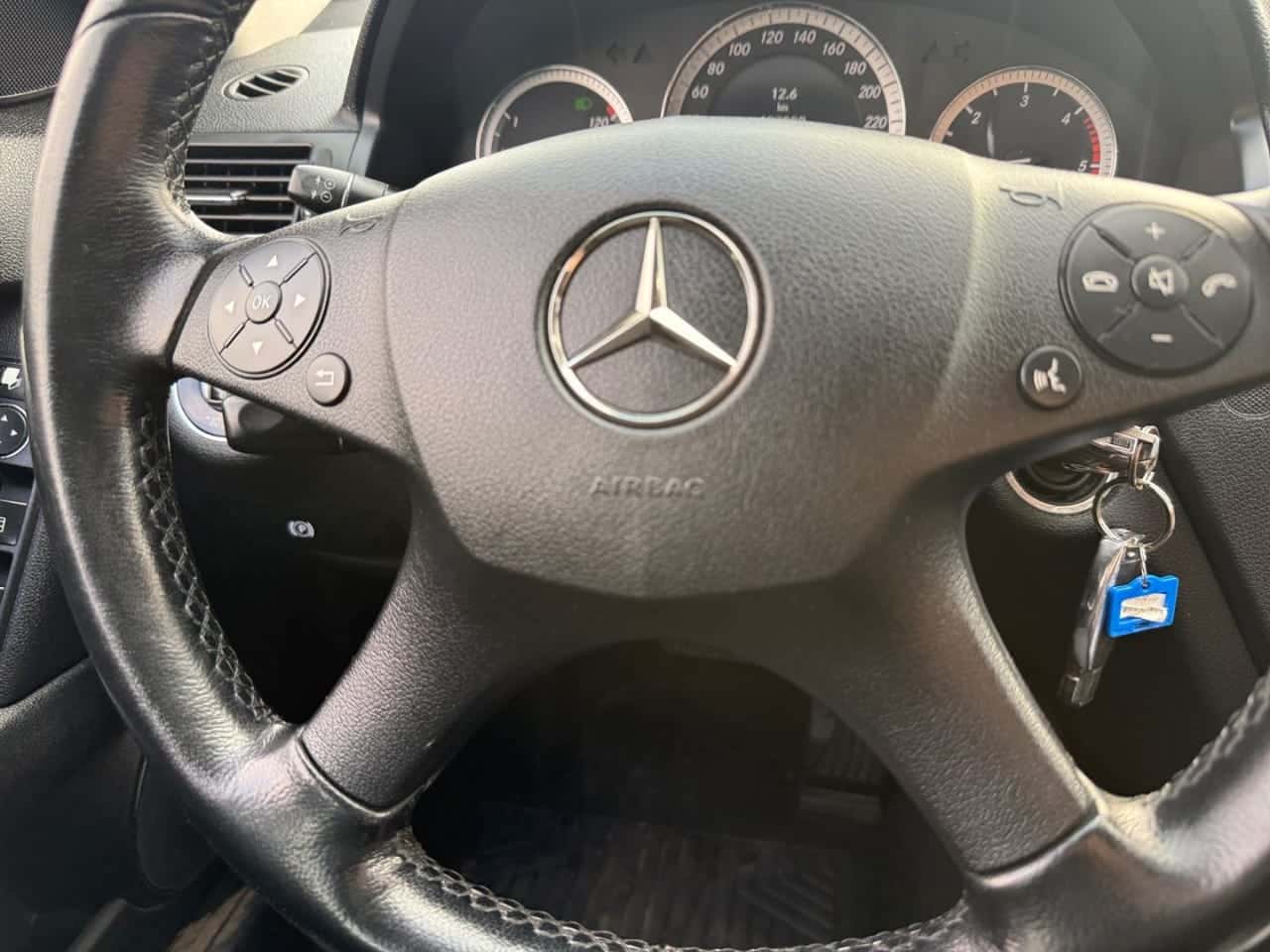 Mercedes-Benz Clase C C 200 CDI Be Blue Efficiency — foto 23 de 24