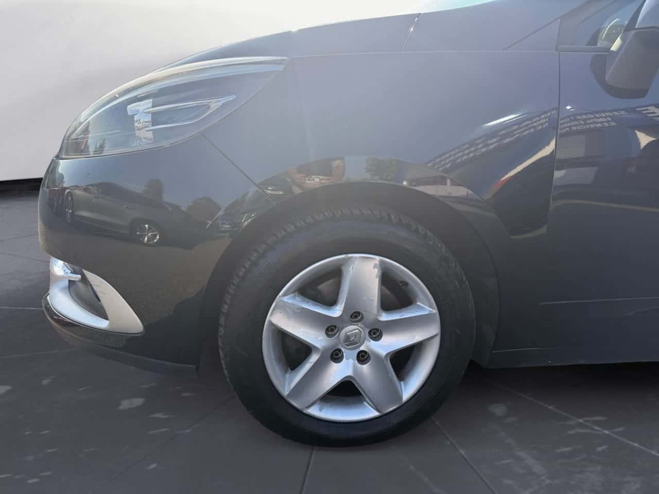 Renault Scénic Limited Energy TCe 115 — foto 9 de 22