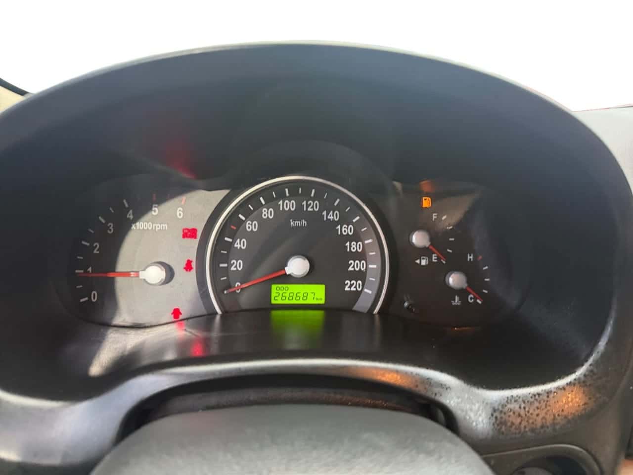 Kia Carnival 2.9 CRDi VGT Emotion — foto 13 de 18