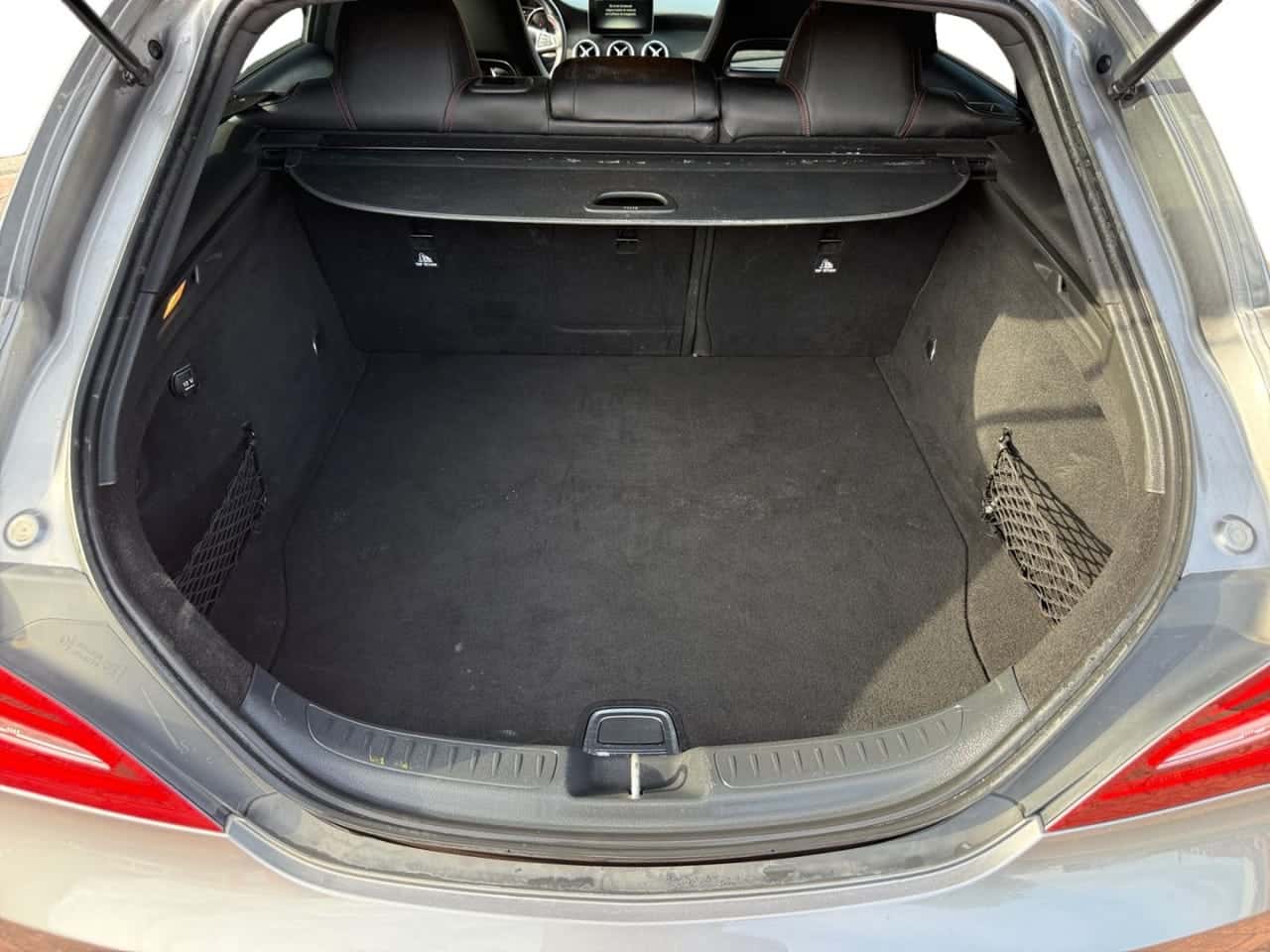 Mercedes-Benz Clase CLA CLA 180 Shooting Brake — foto 17 de 25