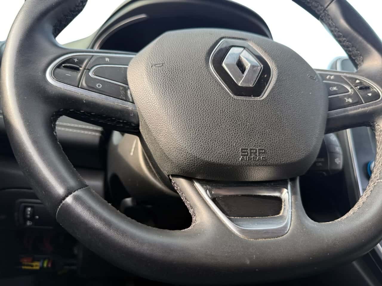 Renault Grand Scénic Zen Blue dCi 88 kW 120 CV — foto 20 de 21