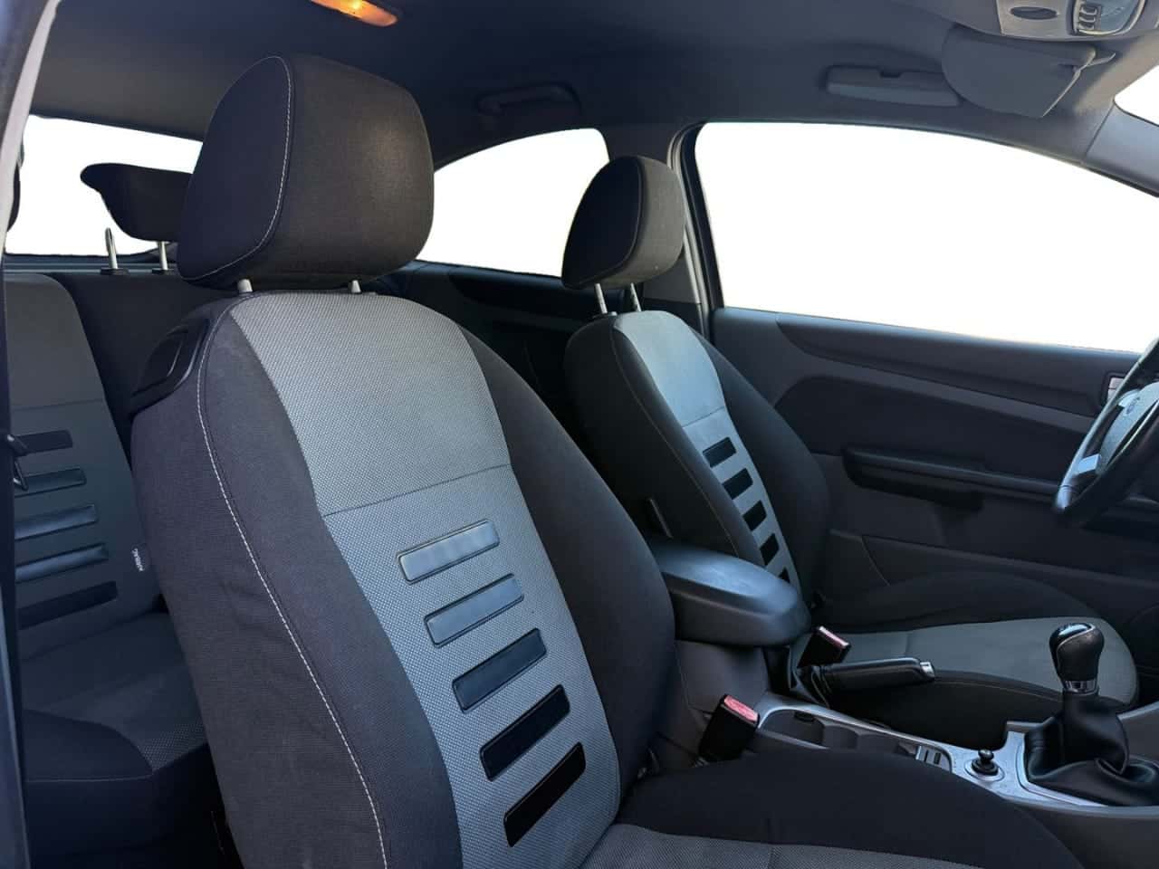 Ford Focus 1.8 TDCi Trend — foto 18 de 21