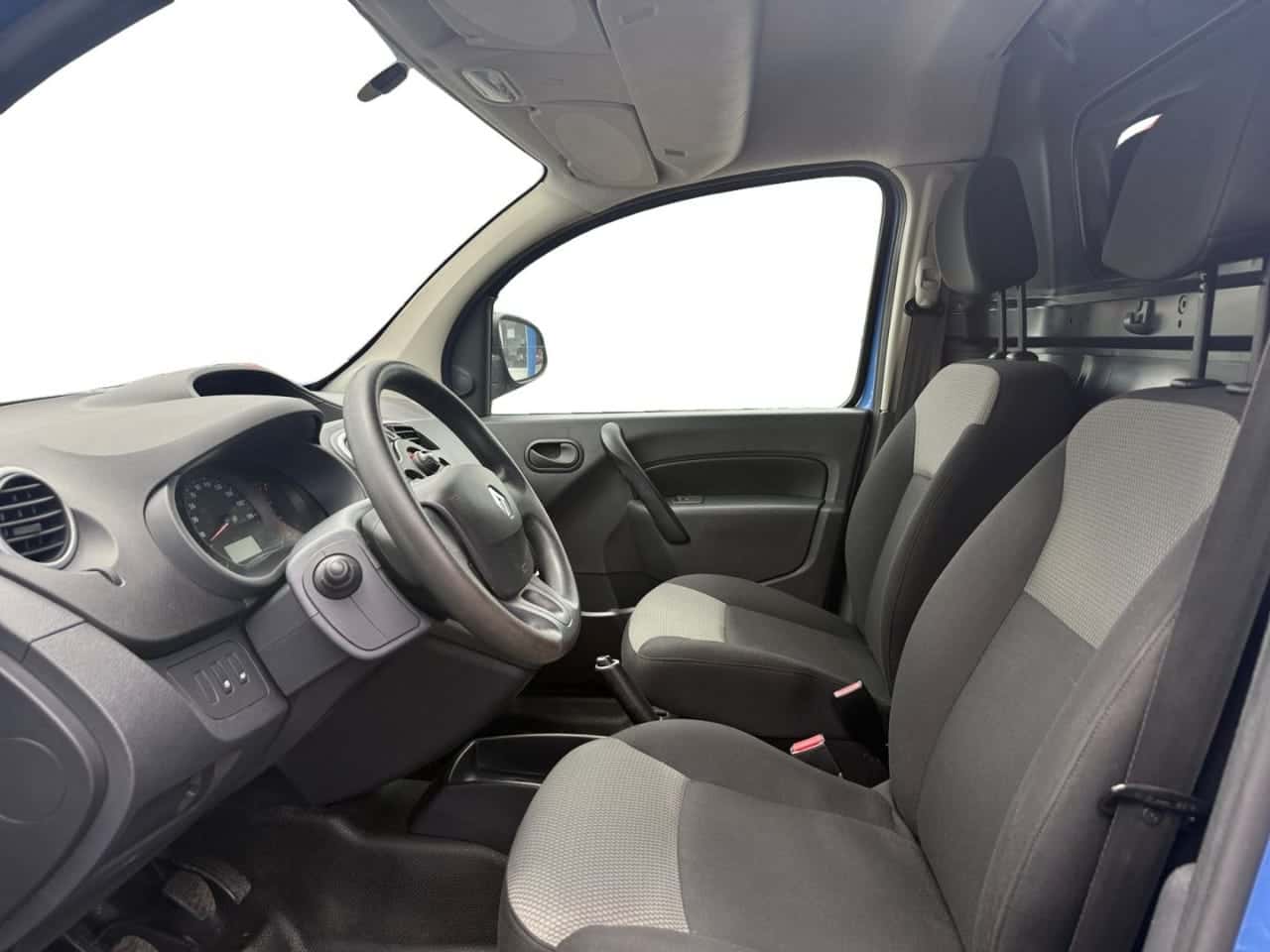 Renault Kangoo Furgon Maxi 2p Blue dCi 85 kW 115 CV — foto 10 de 21