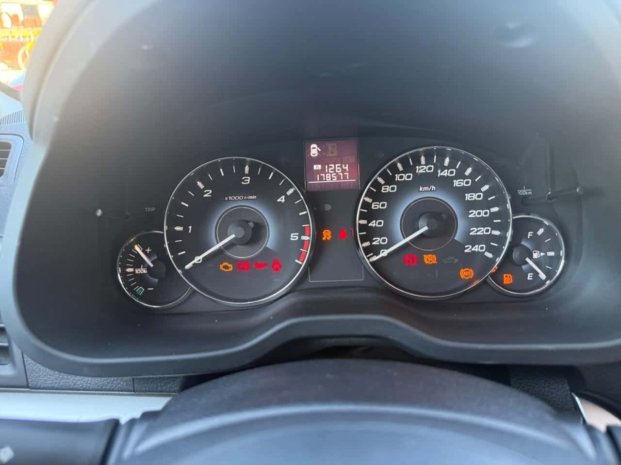 Subaru Outback 2.0 Diesel Limited Plus — foto 26 de 27