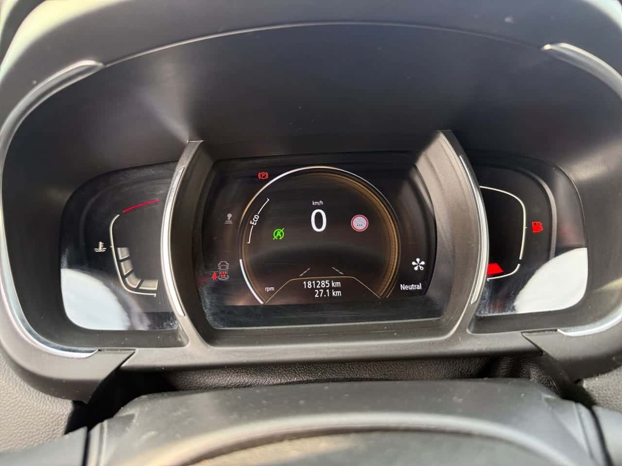 Renault Grand Scénic Zen Blue dCi 88 kW 120 CV — foto 21 de 21