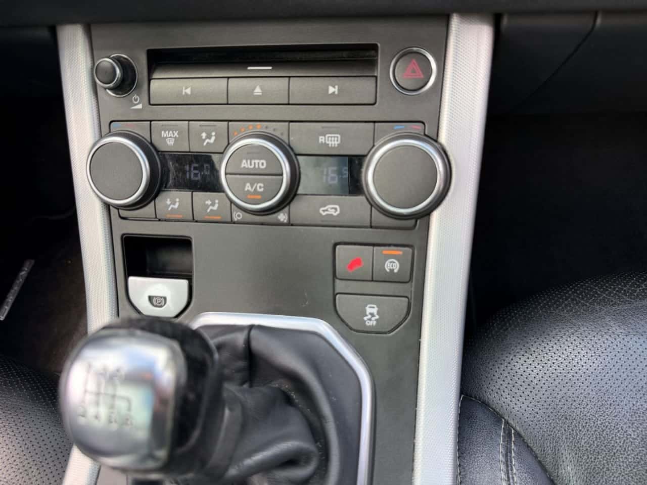 Land Rover Range Rover Evoque 2.2L SD4 190 CV 4x4 Prestige — foto 22 de 26
