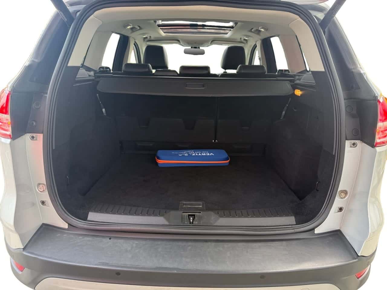 Ford Kuga 2.0 TDCi 140 4x4 Titanium PowerShift — foto 17 de 24