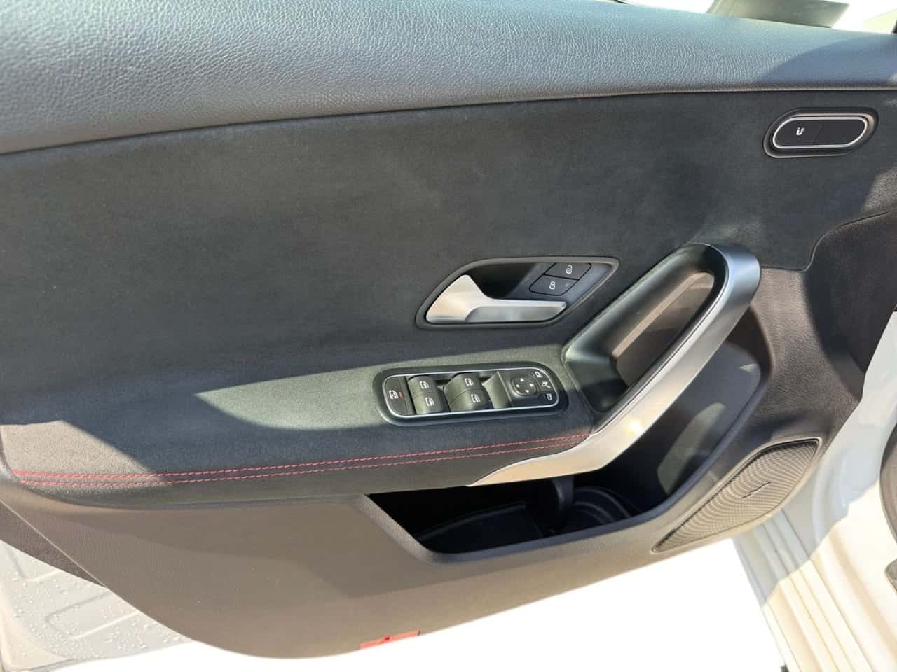 Mercedes-Benz Clase A A 180 d — foto 11 de 25