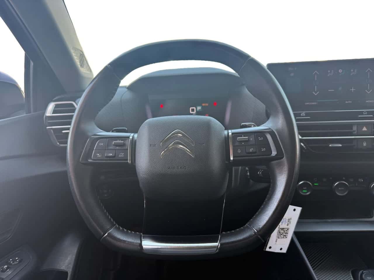 Citroën C4 BlueHDi 130 SS EAT8 Shine — foto 13 de 23