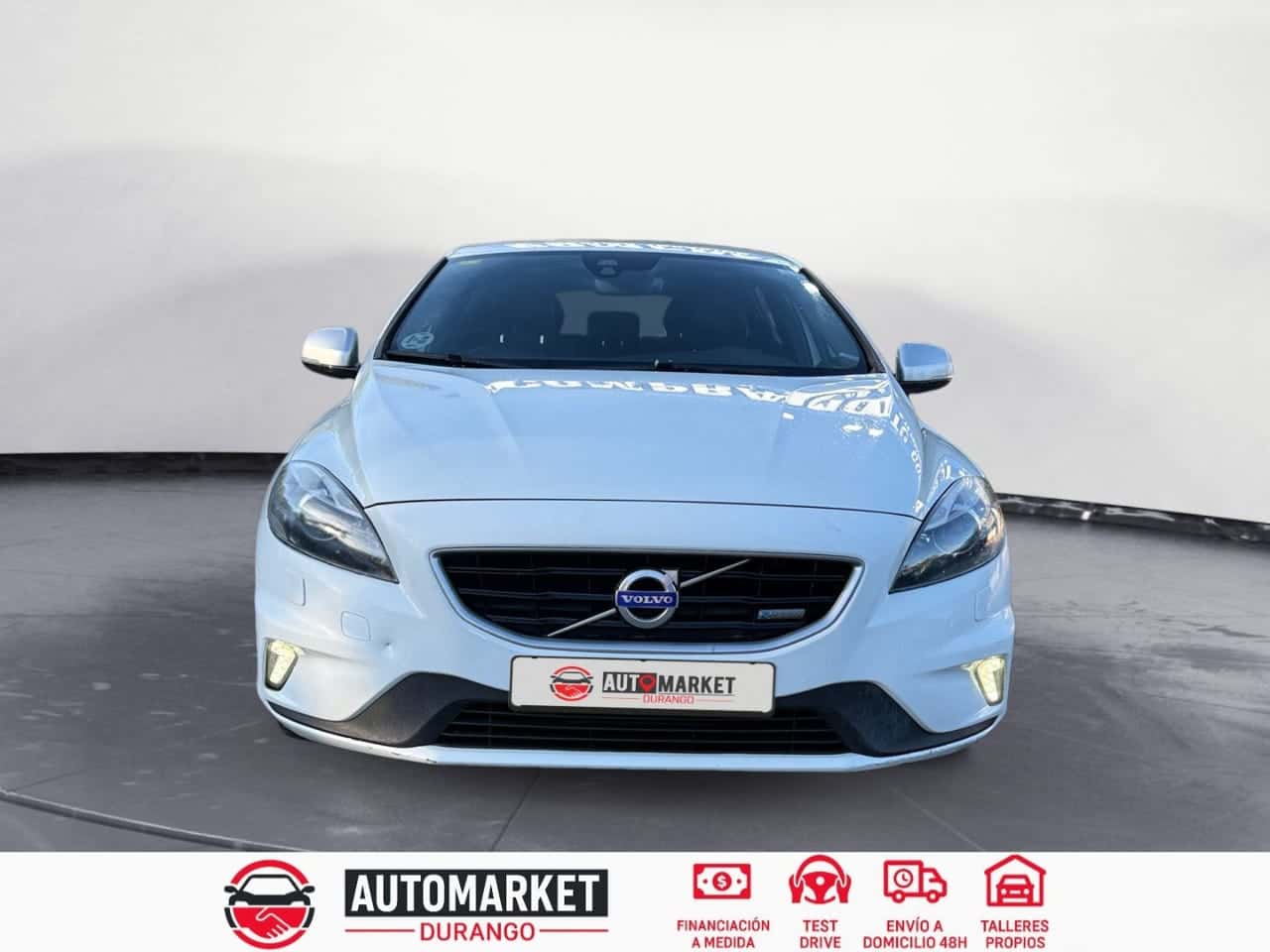 Volvo V40 1.6 D2 RDesign Momentum — foto 8 de 24
