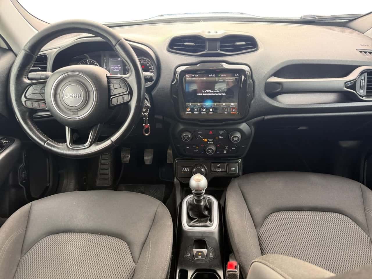 Jeep Renegade 2.0 Mjet 103 kW 140 CV Night Eagle 4x4 — foto 12 de 27