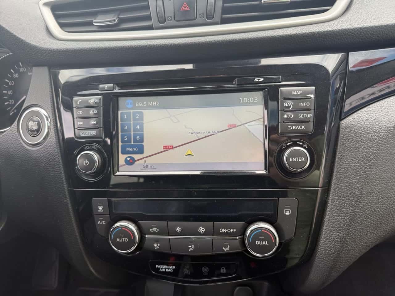Nissan Qashqai 1.5 dCi SS Tekna 4x2 Piel Negra — foto 20 de 26