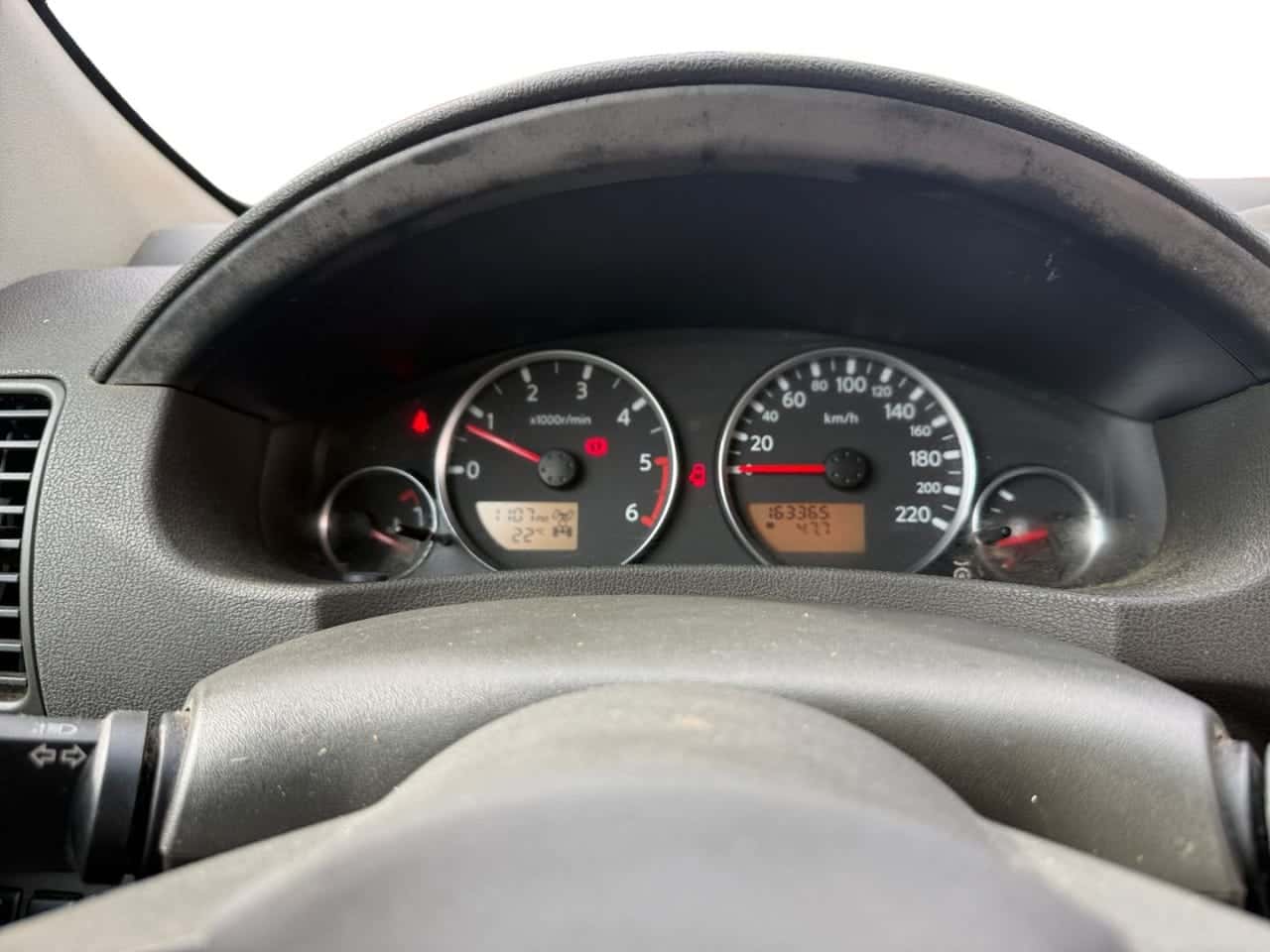 Nissan Pathfinder 2.5 dCi 171 CV SE 7 plazas — foto 17 de 23