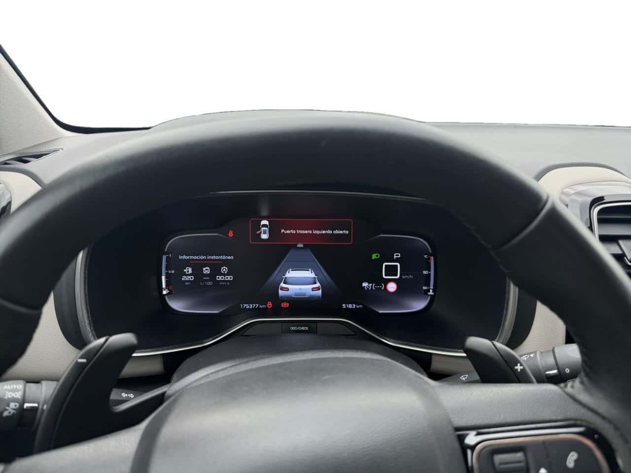 Citroën C5 Aircross BlueHDi 132 kW 180 CV SS EAT8 Shine — foto 14 de 28