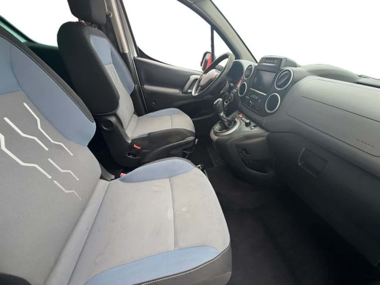 Peugeot Partner Tepee Outdoor 1.6 BlueHDi 100 — foto 17 de 20