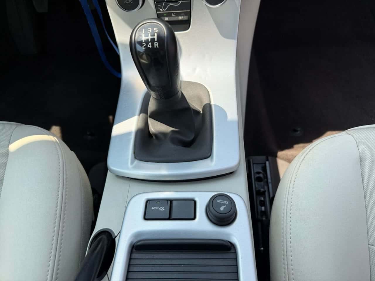 Volvo C30 1.6D DRIVe Kinetic — foto 20 de 22