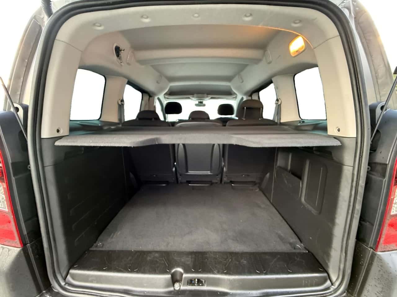 Peugeot Partner Tepee Active 1.6 BlueHDi 73 kW 100 CV — foto 16 de 23