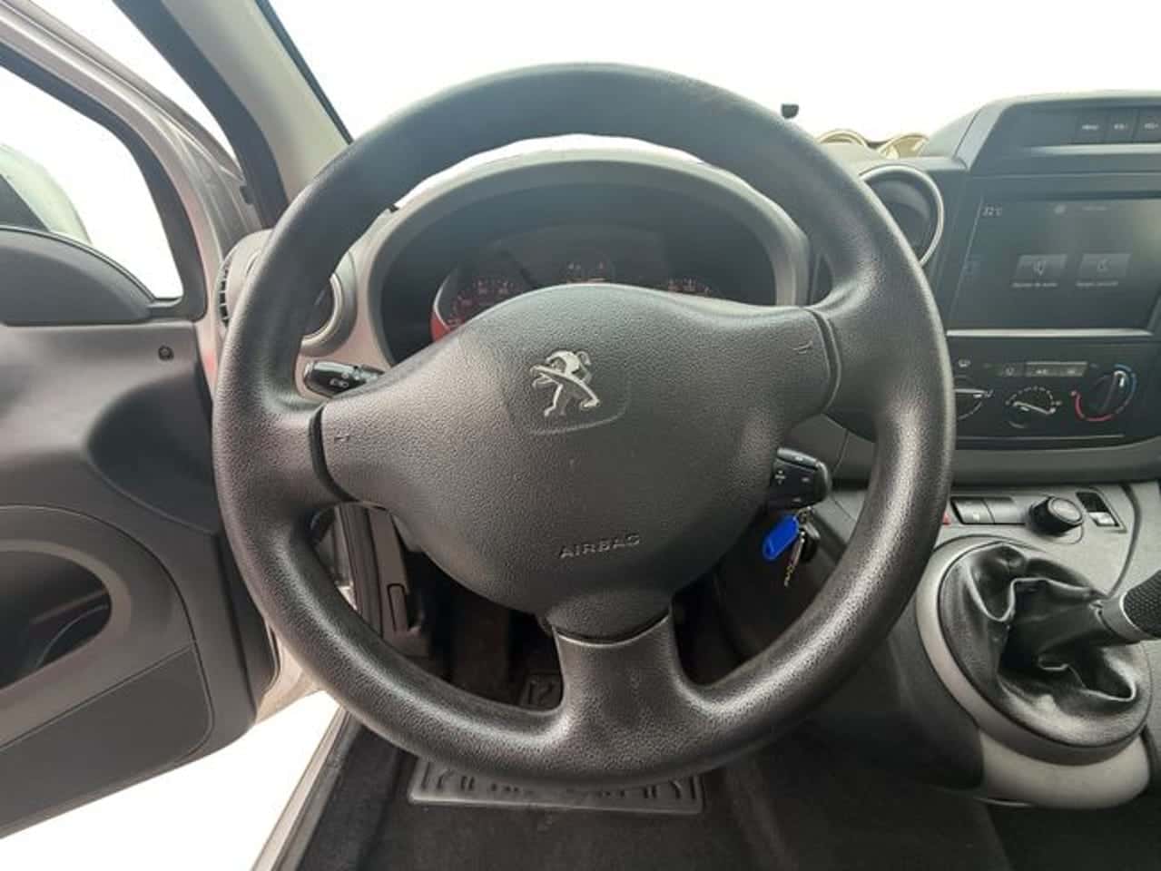 Peugeot Partner Tepee Outdoor 1.6 BlueHDi 100 — foto 13 de 20