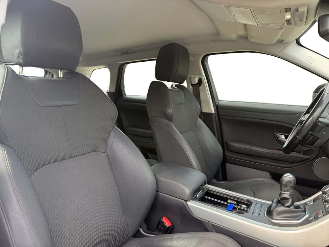 Land Rover Range Rover Evoque 2.0L eD4 Diesel 110 kW 4x2 SE Dynamic — foto 17 de 24