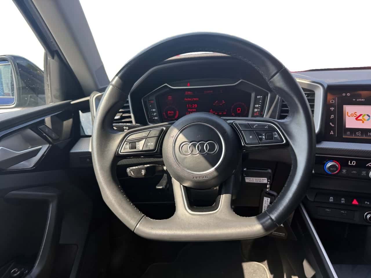 Audi A1 Sportback Adrenalin Black ed 30 TFSI 81 kW — foto 13 de 24