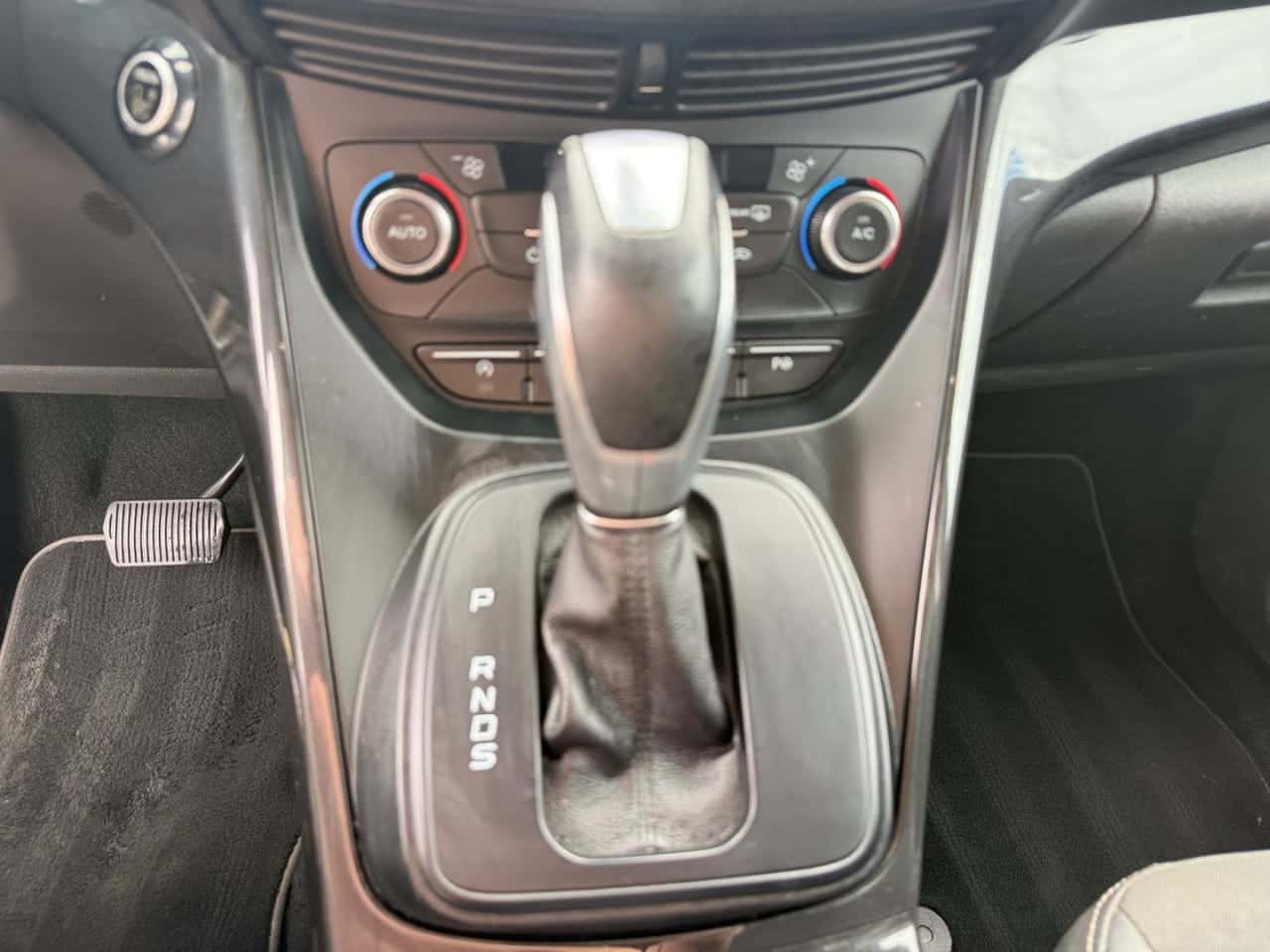 Ford Kuga 2.0 TDCi 110 kW 4x4 ASS Titanium Powers. — foto 15 de 25