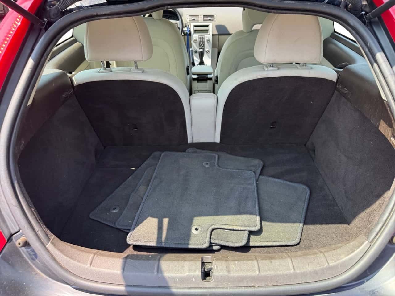 Volvo C30 1.6D DRIVe Kinetic — foto 17 de 22