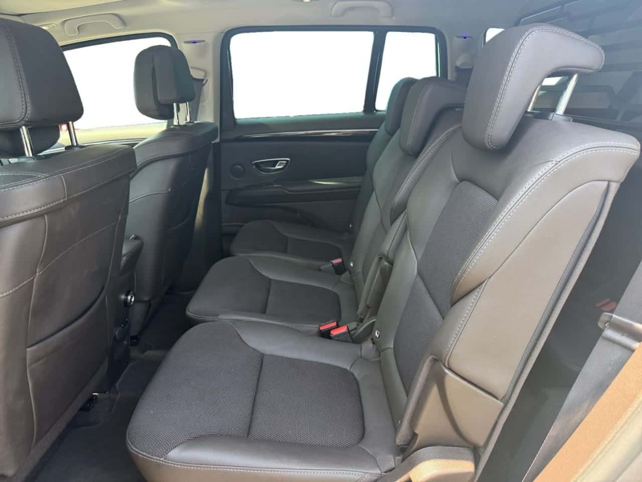 Renault Espace Initiale Paris Energy dCi 118 kW Tt EDC — foto 16 de 25