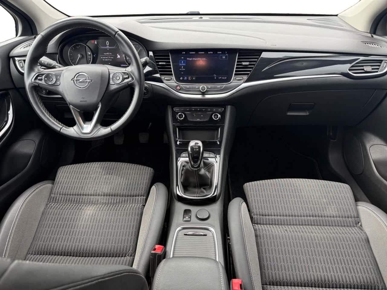 Opel Astra 1.2T Shr 107 kW 145 CV Ultimate — foto 13 de 24