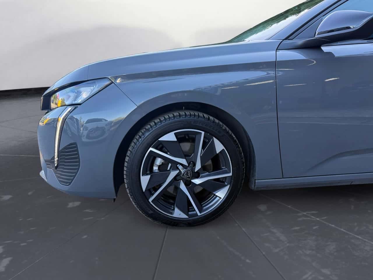 Peugeot 308 SW Allure BlueHDi 130 SS EAT8 — foto 9 de 24
