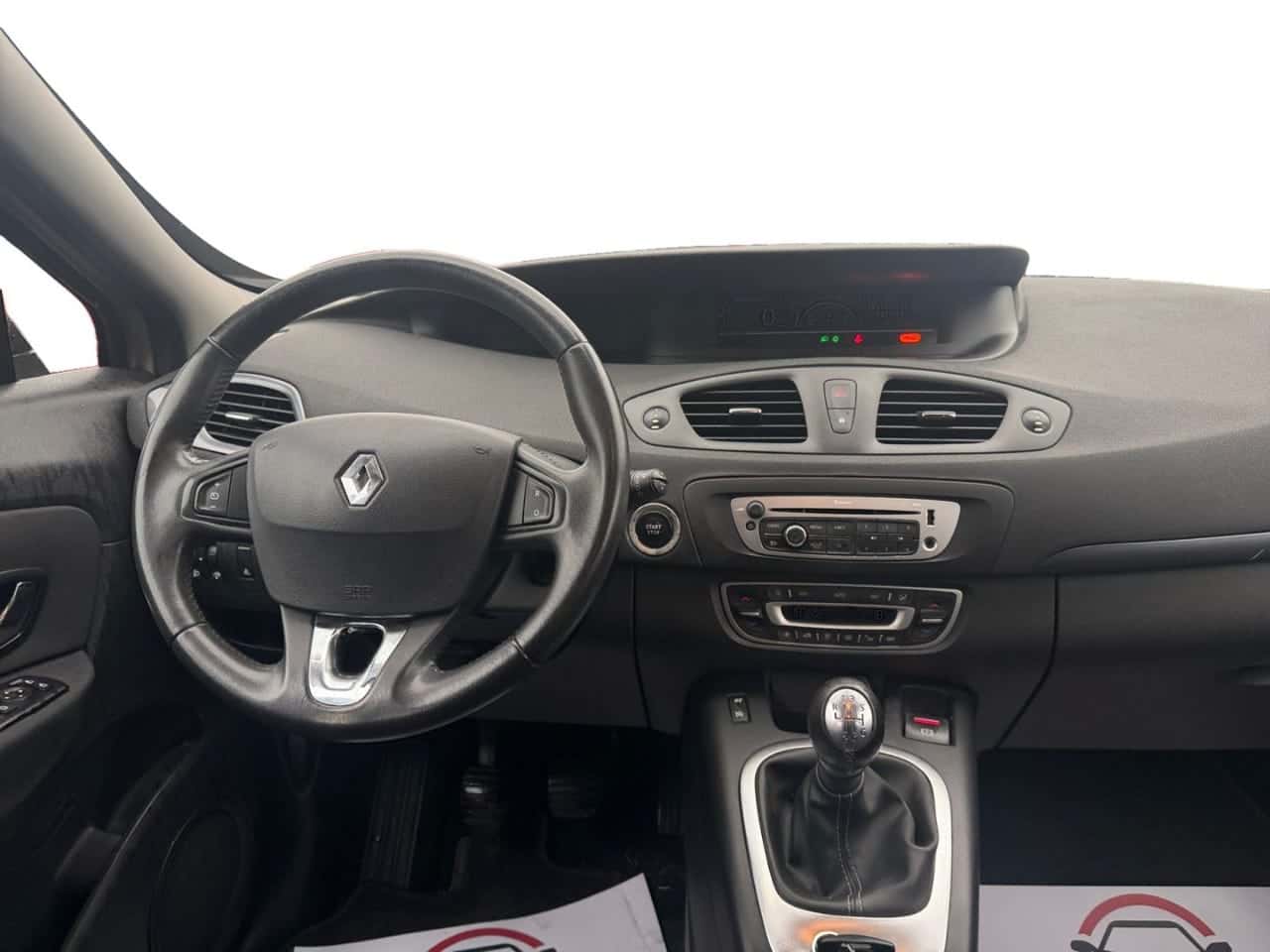 Renault Grand Scénic Dynamique dCi 110 EDC 7p — foto 15 de 24