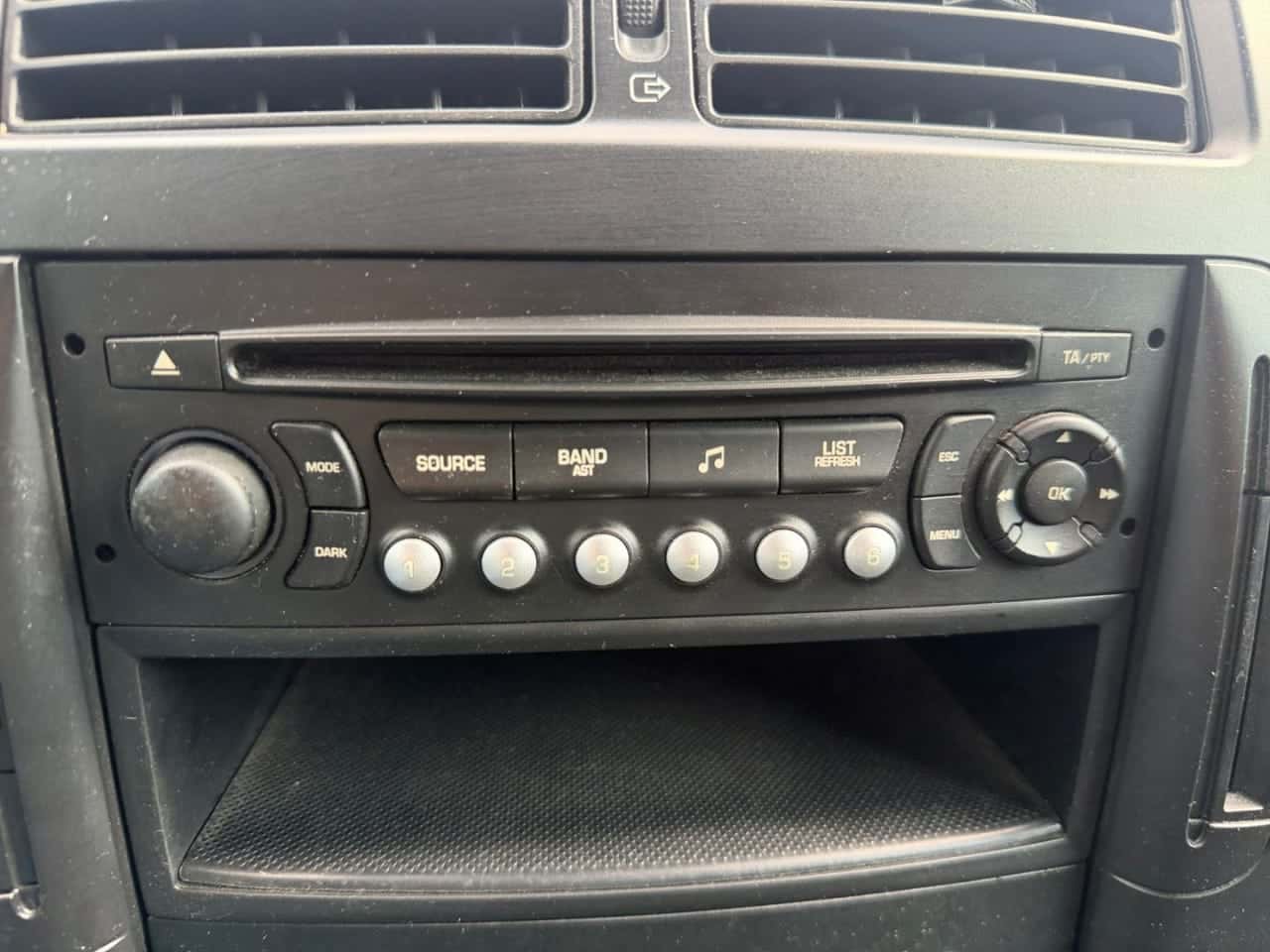 Citroën Jumpy 2.0 HDi 120 Atlante Exclusive L — foto 19 de 21