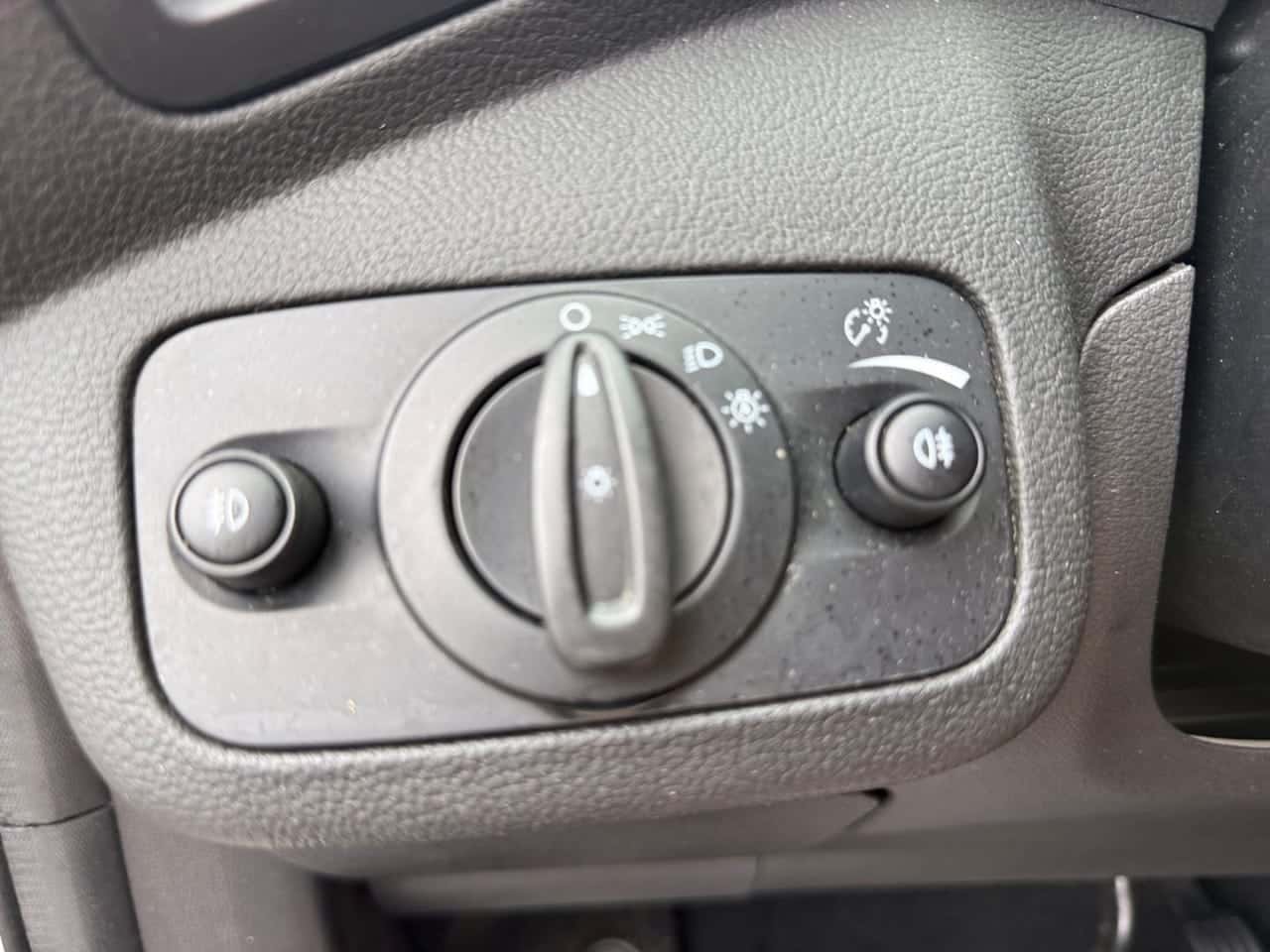 Ford Kuga 2.0 TDCi 110 kW 4x4 ASS Titanium Powers. — foto 23 de 25