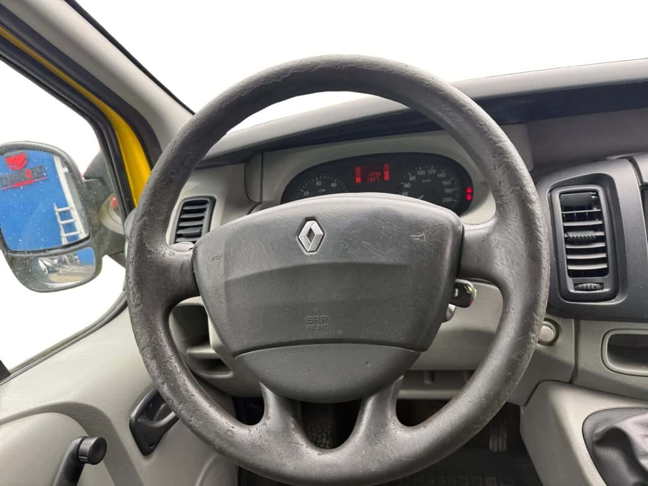 Renault Trafic Combi 6 27 Corto Normal 1.9 dCi 80 — foto 13 de 19