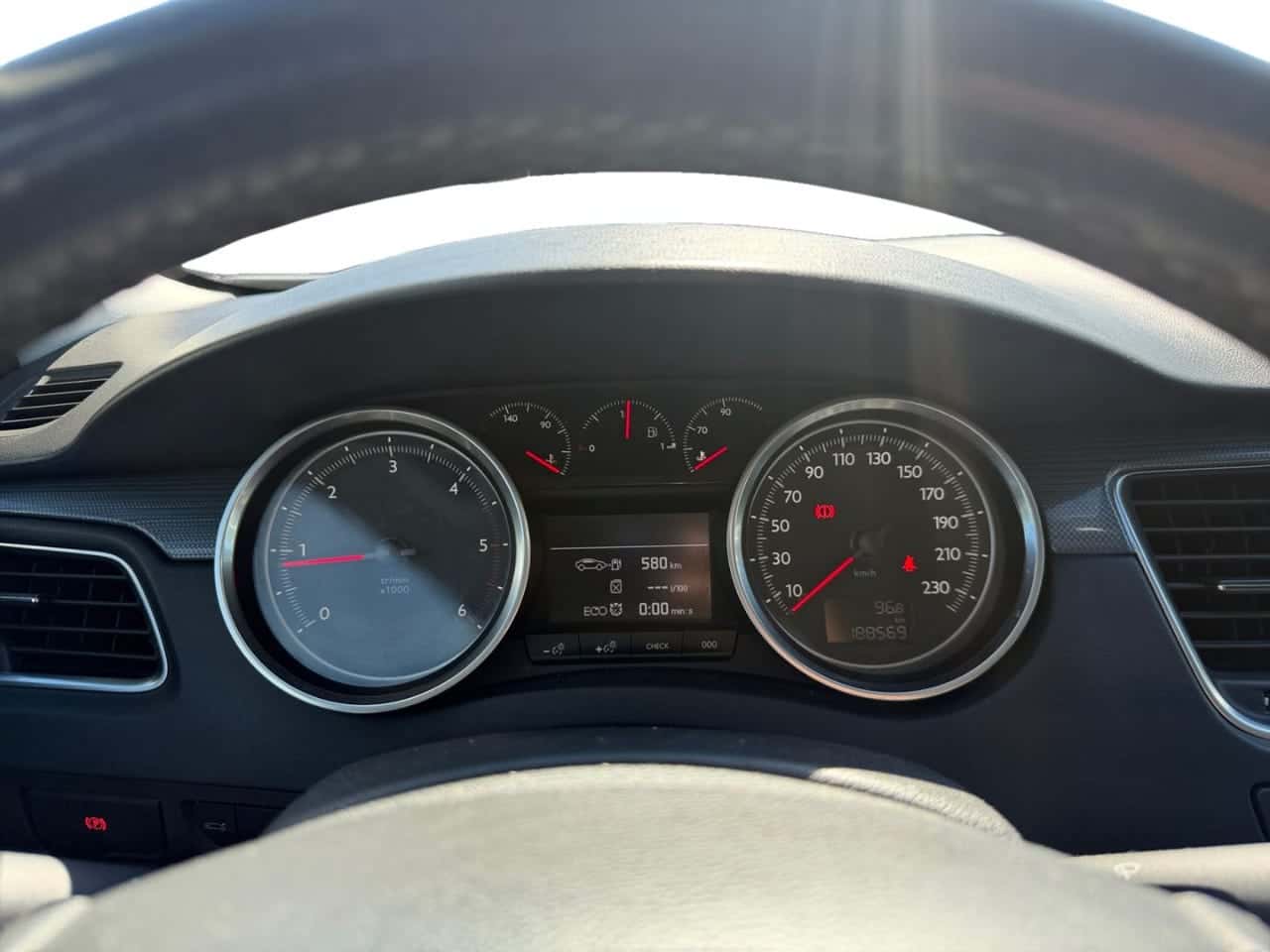 Peugeot 508 Allure 2.0 BlueHDi 110 kW 150 CV — foto 14 de 25