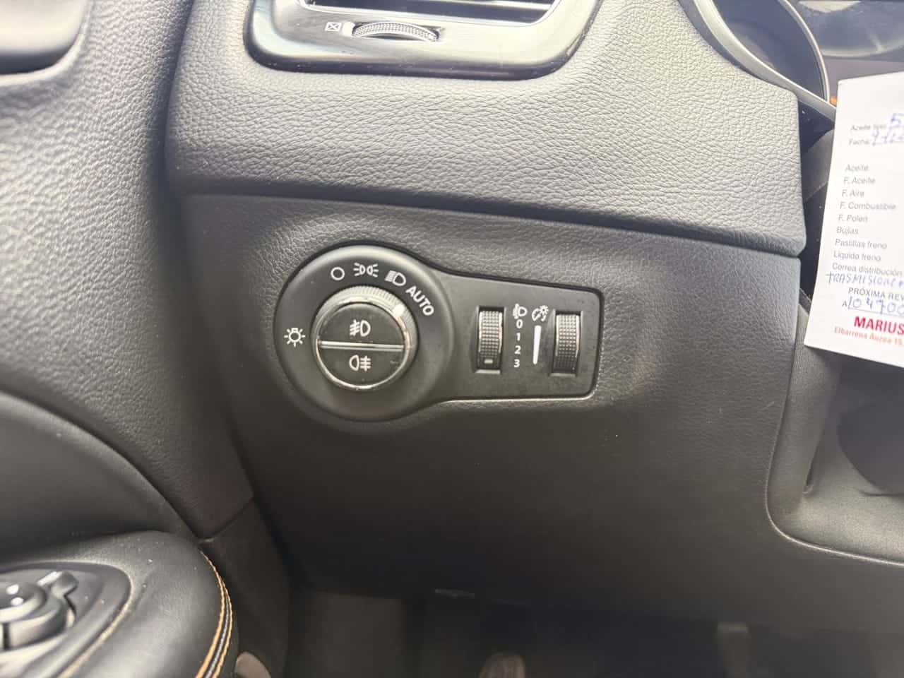 Jeep Compass 2.0 Mjet 103 kW Limited 4x4 Atx — foto 25 de 29