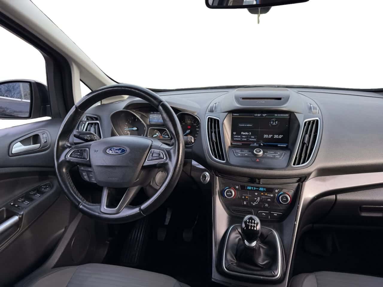 Ford C-Max 1.5 TDCi 120 CV Titanium — foto 15 de 26