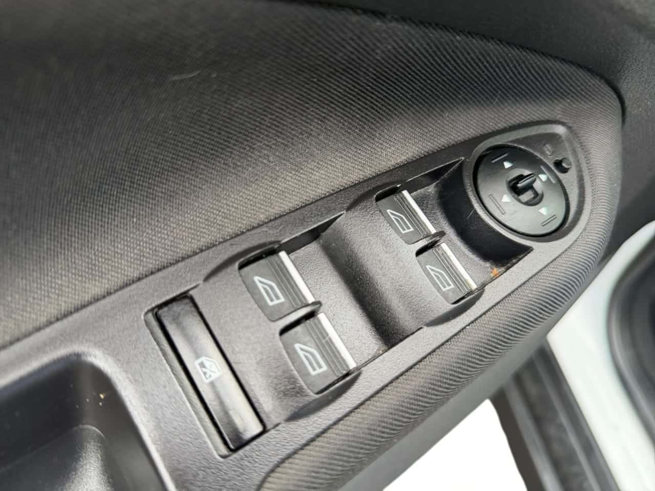Ford C-Max 1.0 EcoBoost 125 CV Titanium — foto 11 de 26
