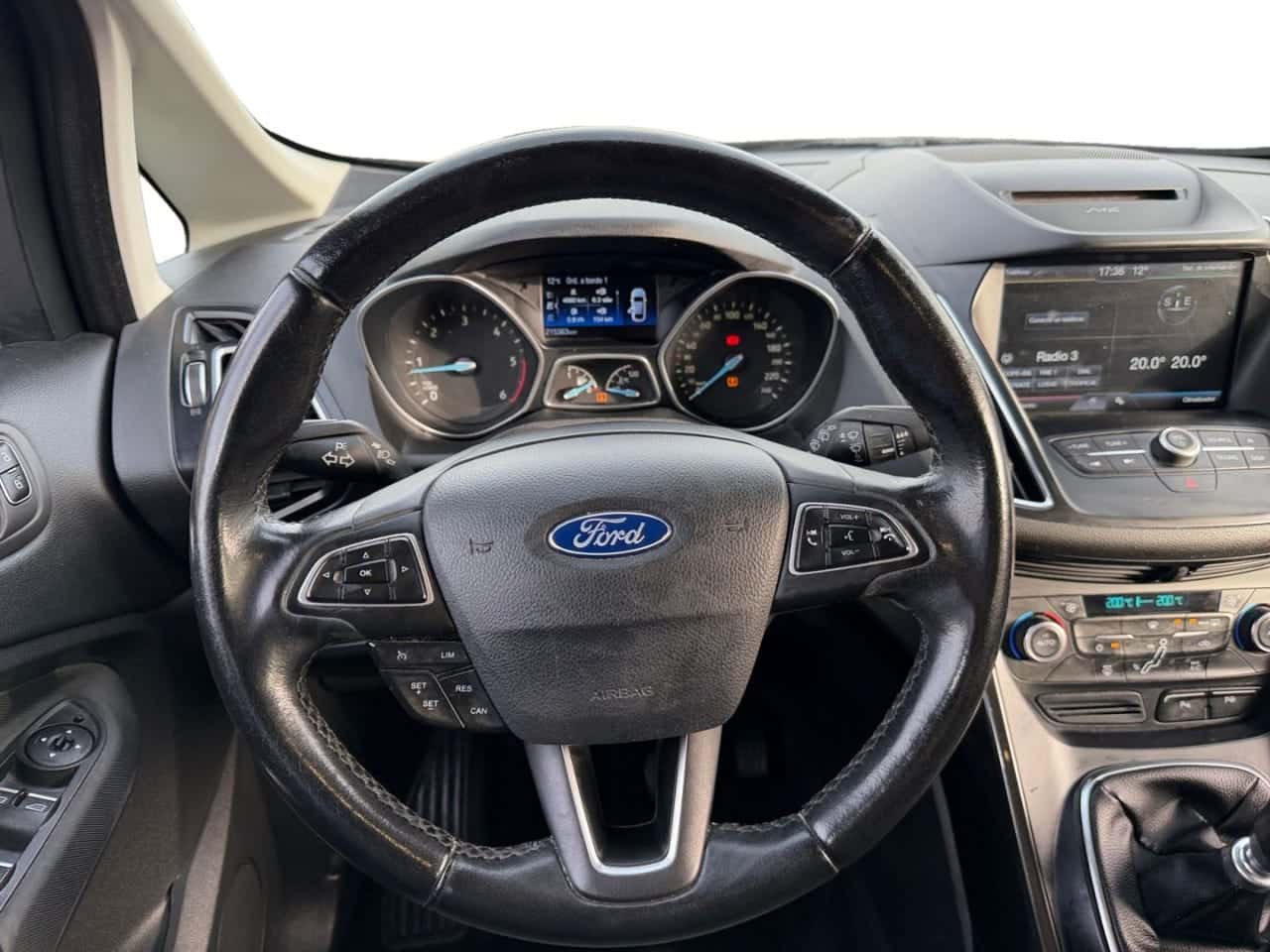 Ford C-Max 1.5 TDCi 120 CV Titanium — foto 13 de 26