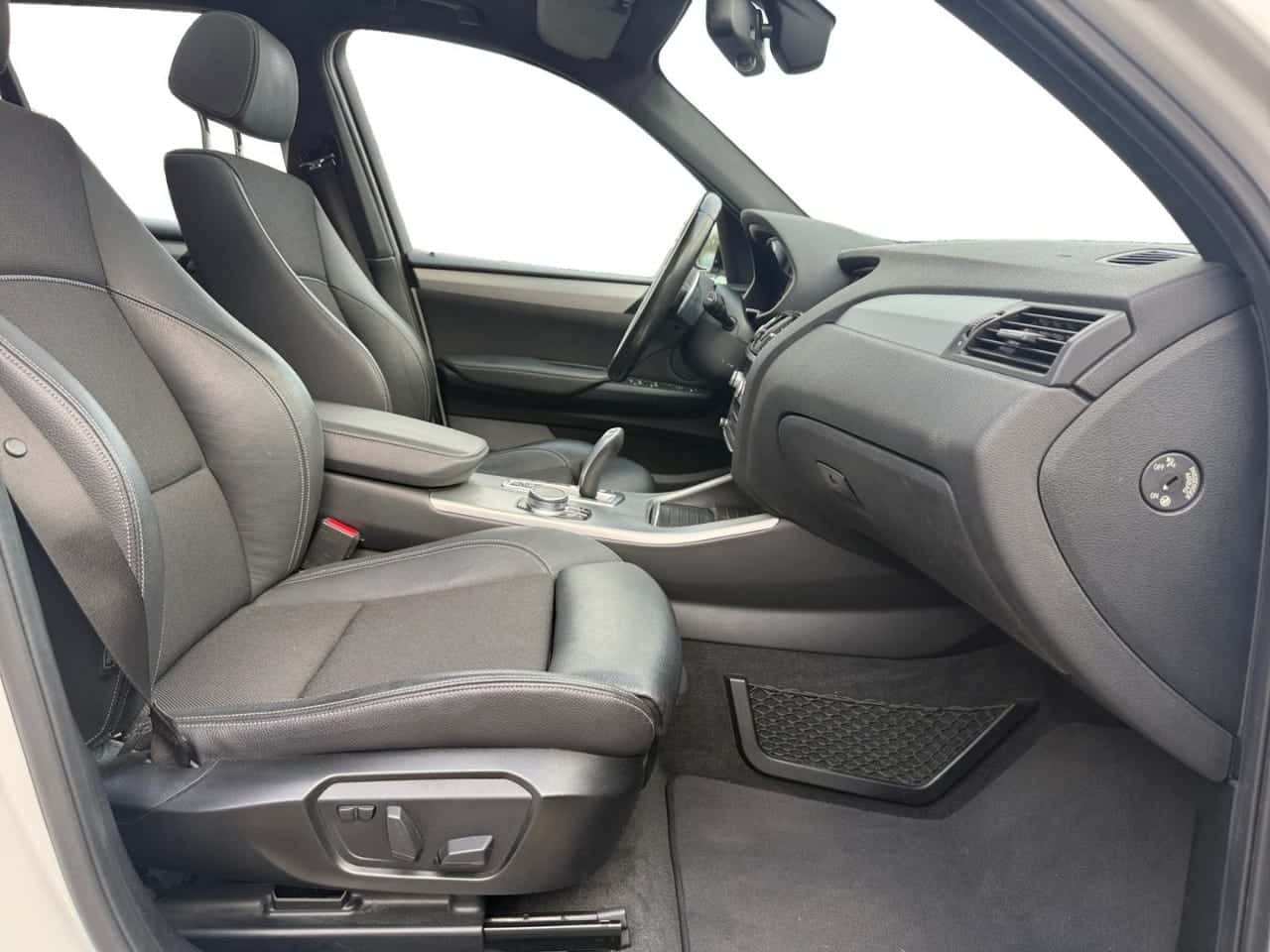 BMW X3 xDrive20i — foto 18 de 29