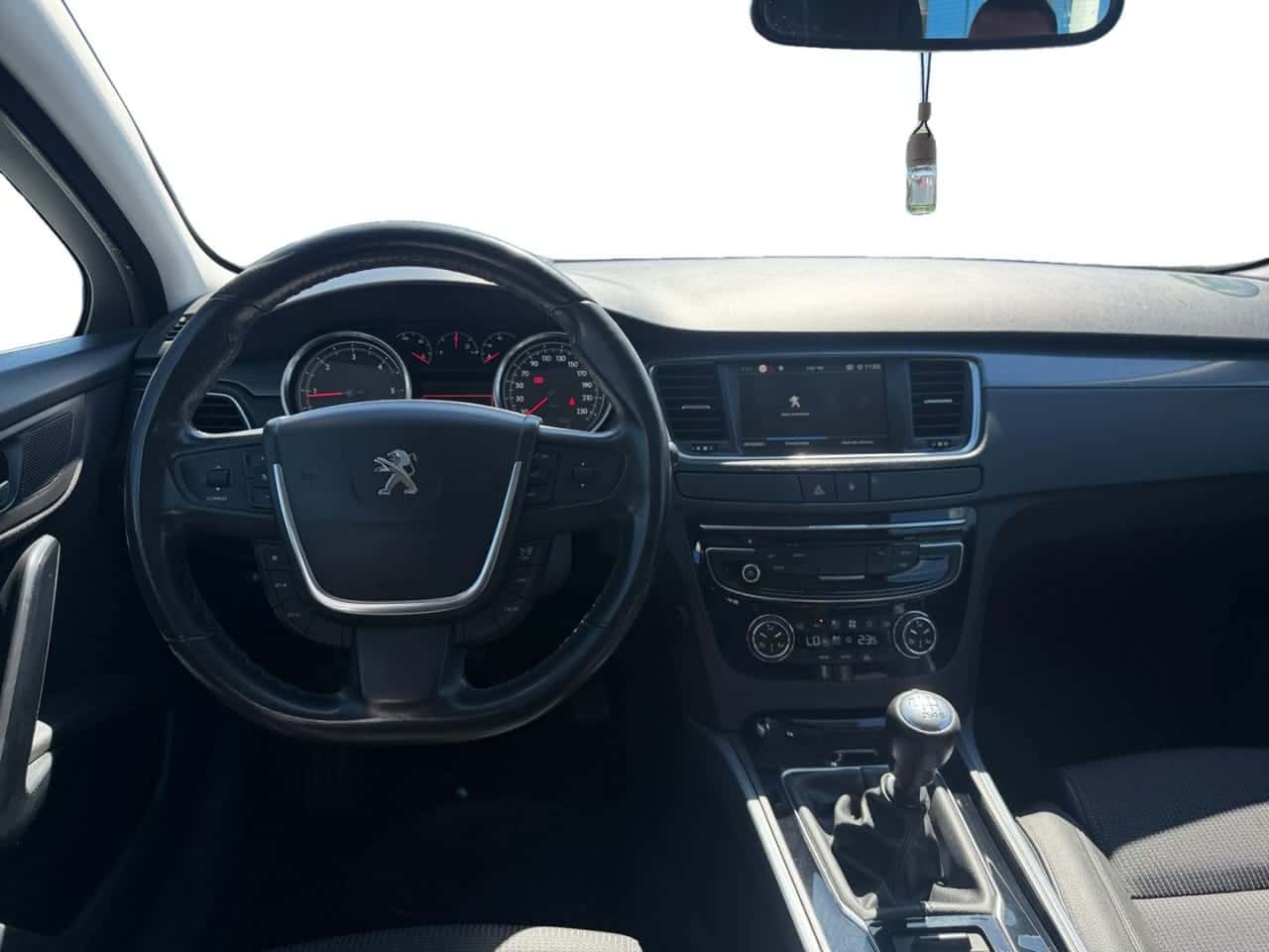 Peugeot 508 Allure 2.0 BlueHDi 110 kW 150 CV — foto 12 de 25