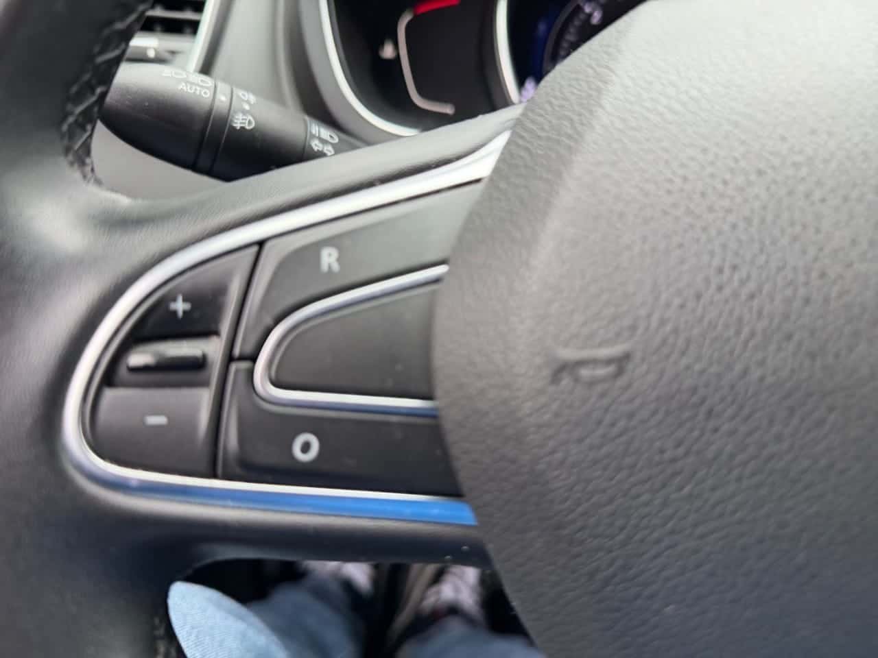 Renault Scénic Limited Blue dCi 88 kW 120 CV — foto 22 de 22