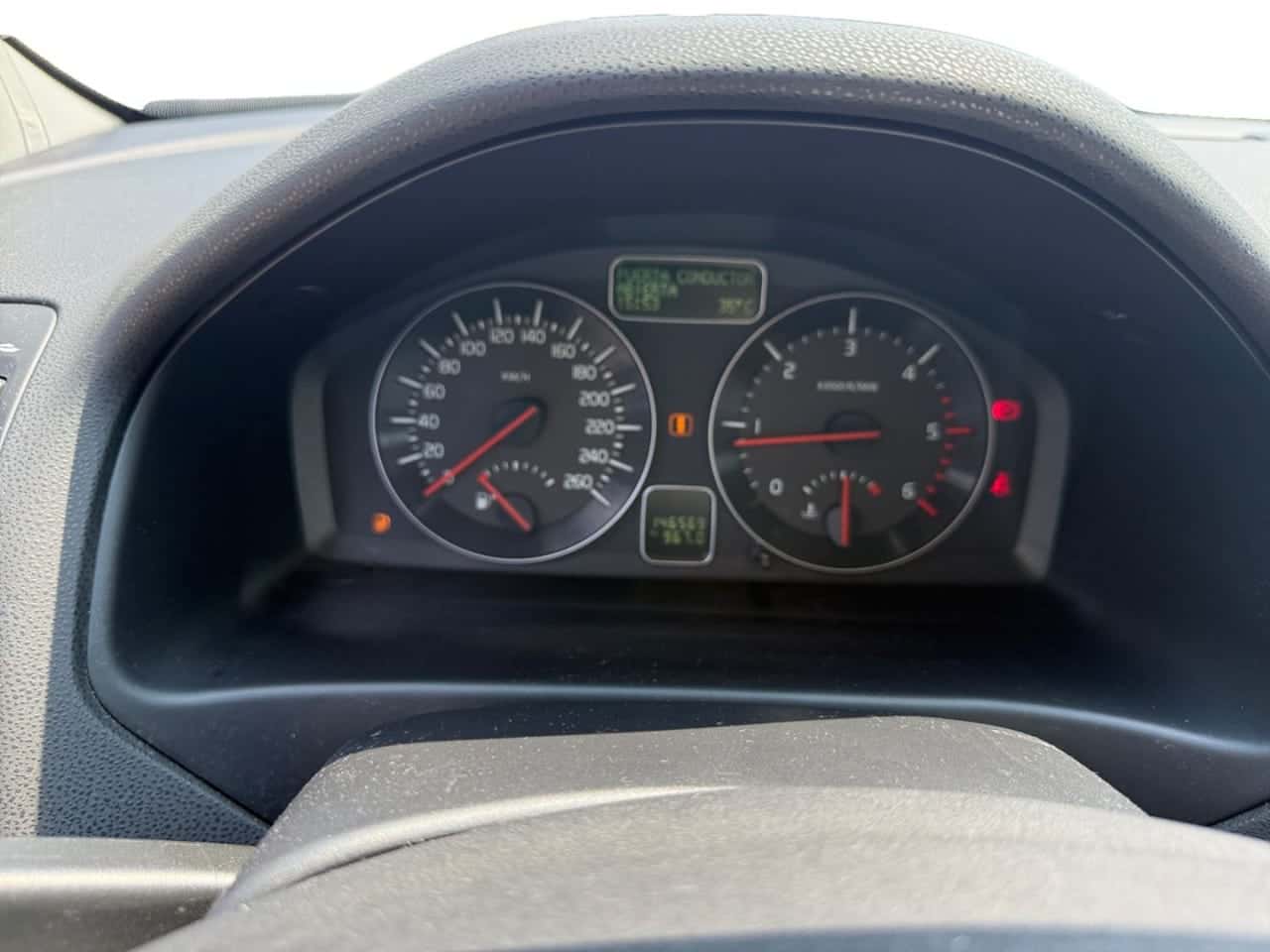 Volvo C30 1.6 DRIVe Momentum — foto 14 de 22