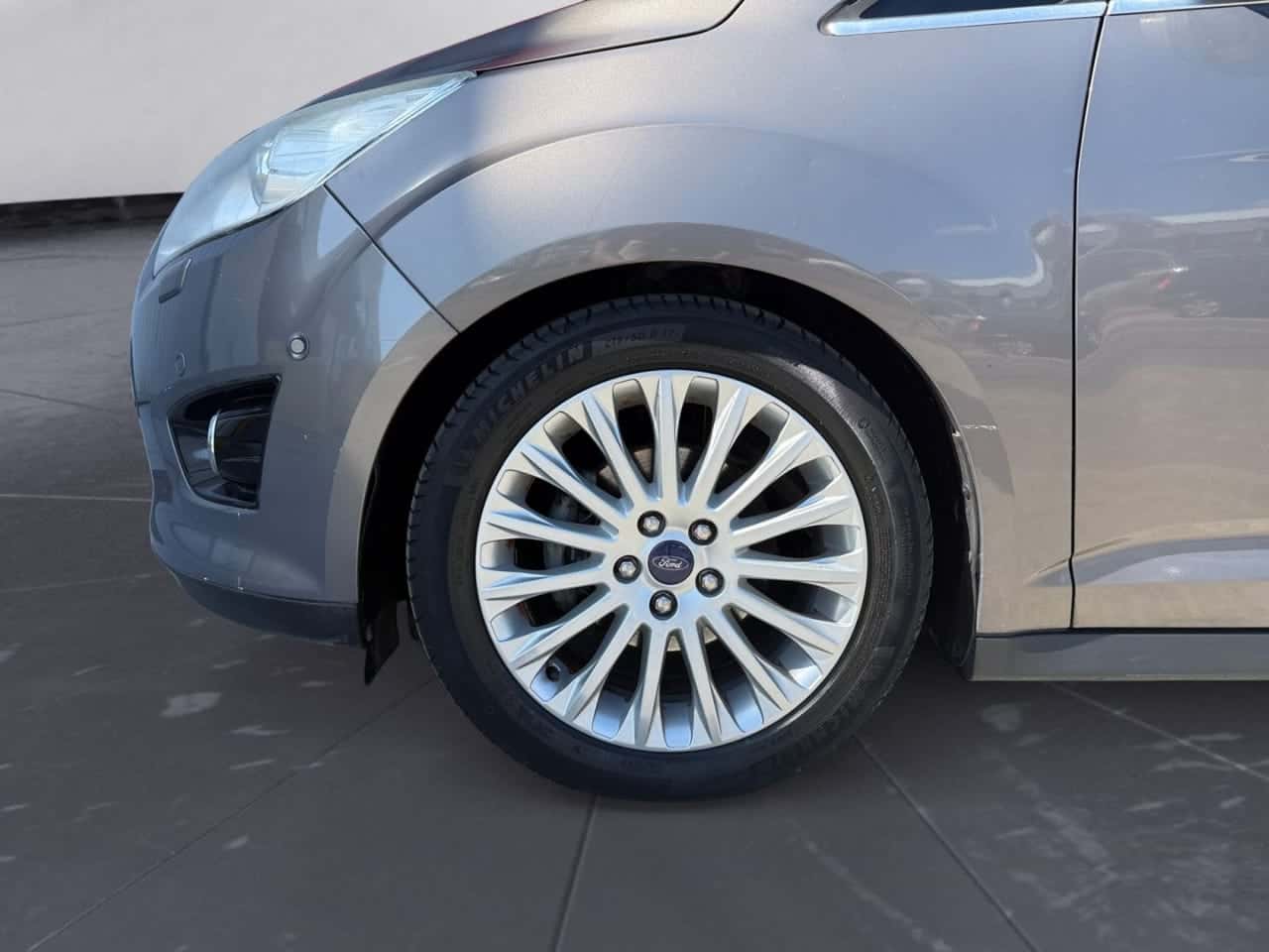 Ford C-Max 1.0 EcoBoost 125 Auto StartSt. Titanium — foto 9 de 18