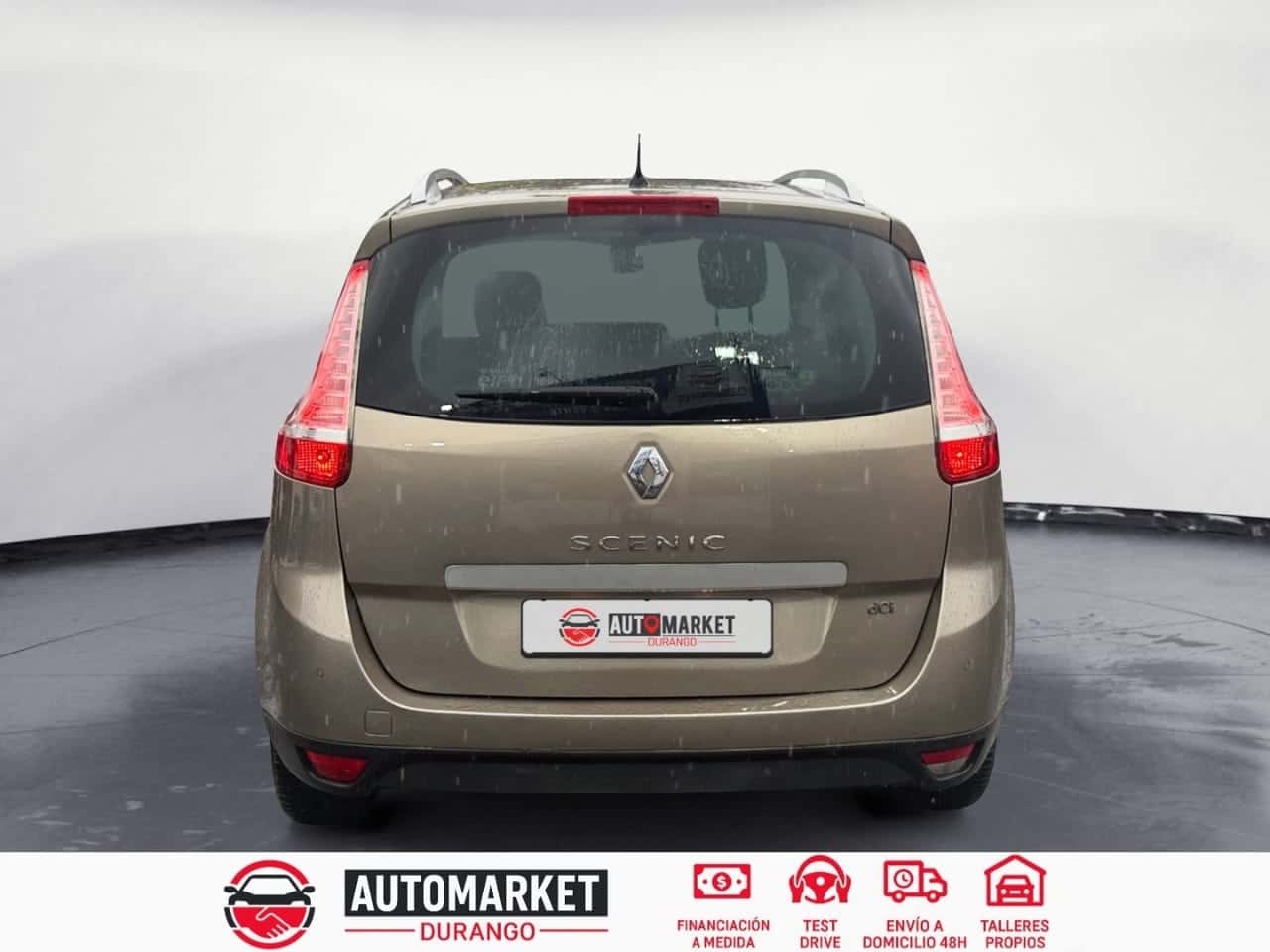 Renault Grand Scénic Dynamique dCi 110 EDC 7p — foto 4 de 24