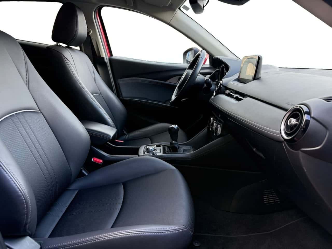 Mazda CX-3 1.8 D 85 kW 115 CV 2WD Zenith White — foto 17 de 25