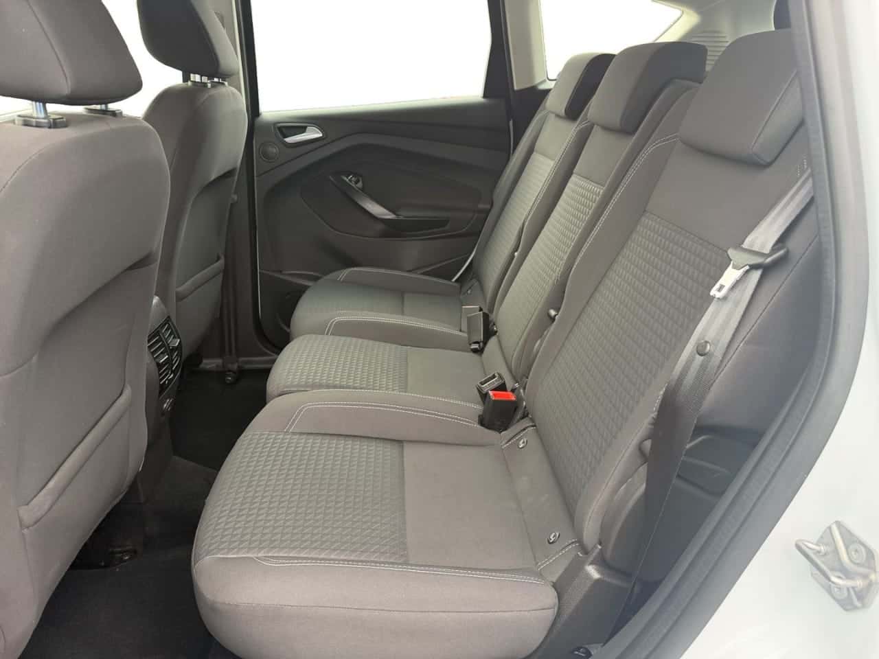 Ford C-Max 1.0 EcoBoost 125 CV Titanium — foto 16 de 26