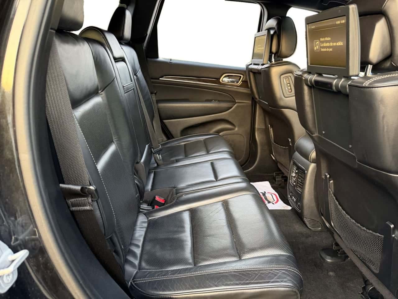 Jeep Grand Cherokee 3.0 V6 Diesel Overland 250 CV — foto 16 de 24