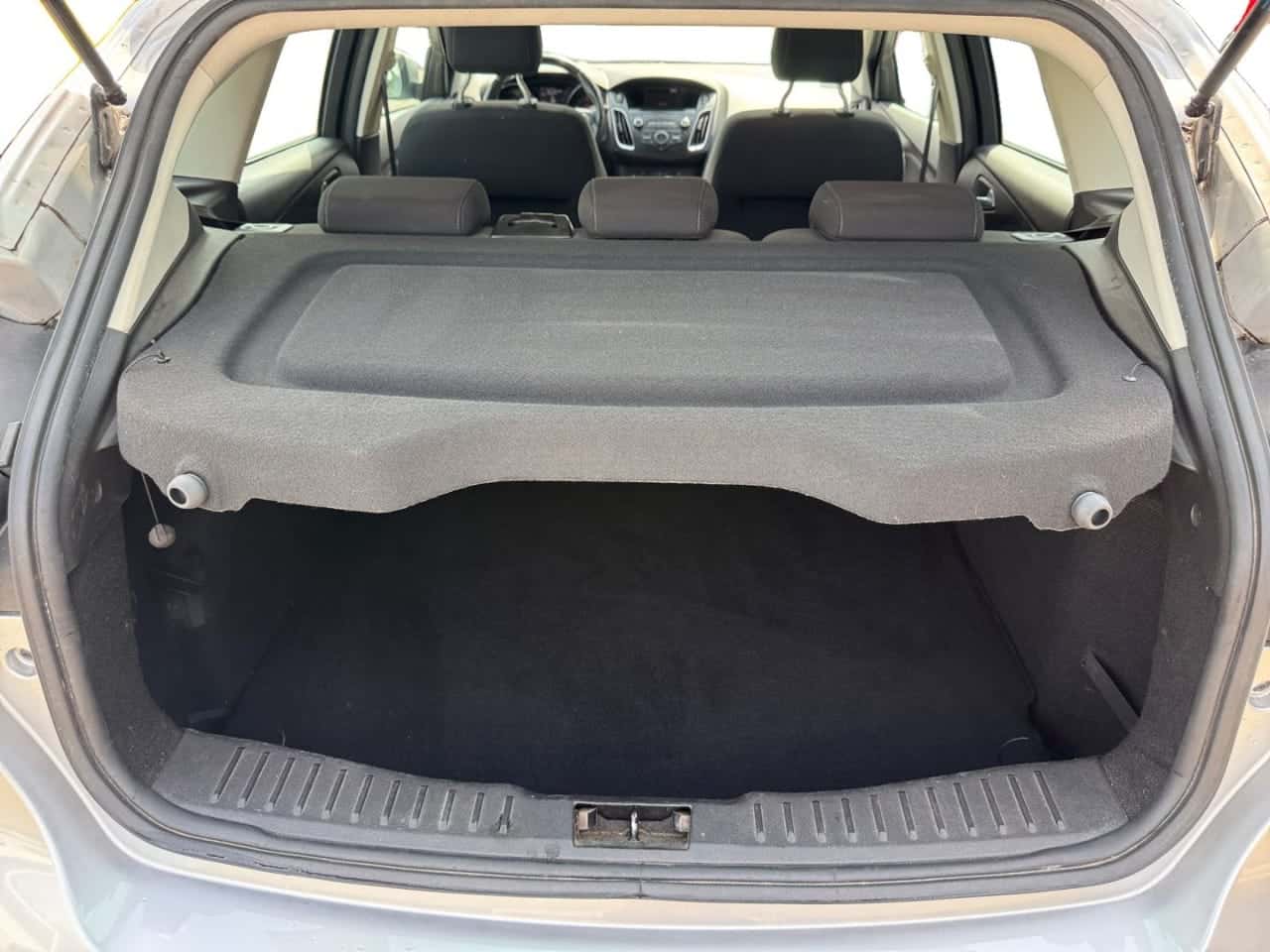 Ford Focus 1.6 Ti-VCT 125 CV PowerShift Trend — foto 17 de 24